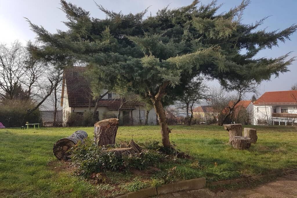 Dachwohnung Eyb Mit 3 Schlafzimmern Ansbach Buitenkant foto