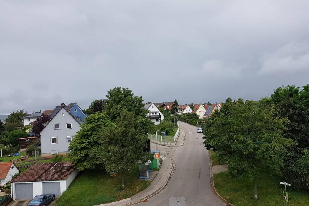 Dachwohnung Eyb Mit 3 Schlafzimmern Ansbach Buitenkant foto